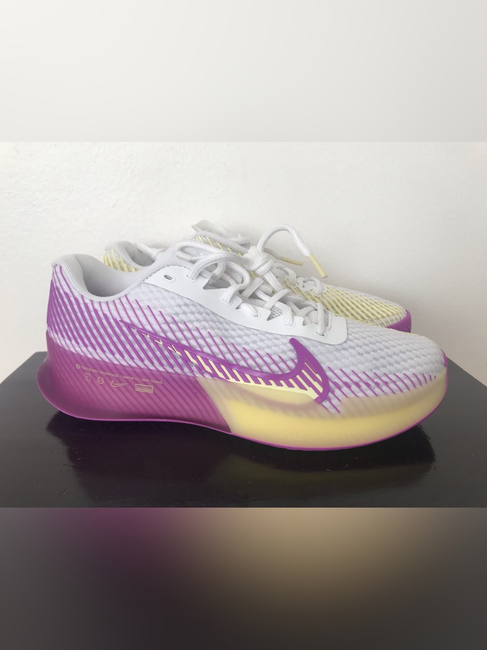 Size 8 Womens Nike Court Air Zoom Vapor 11 HC Tennis Shoes Purple DR6965-101